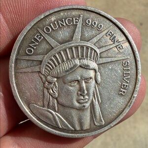 One Ounce Fine Silver Coin